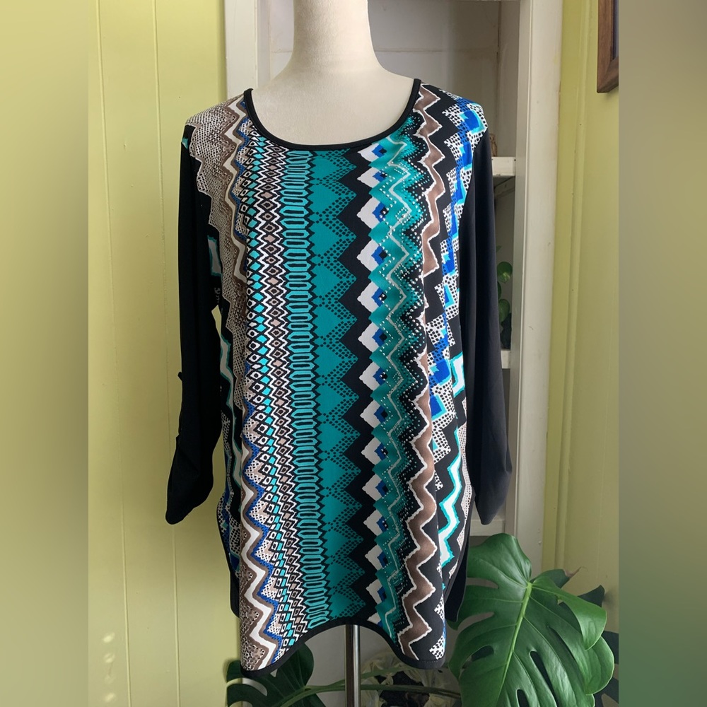 Cato Women’s Zigzag Multicolor Print Tunic Blouse size L
